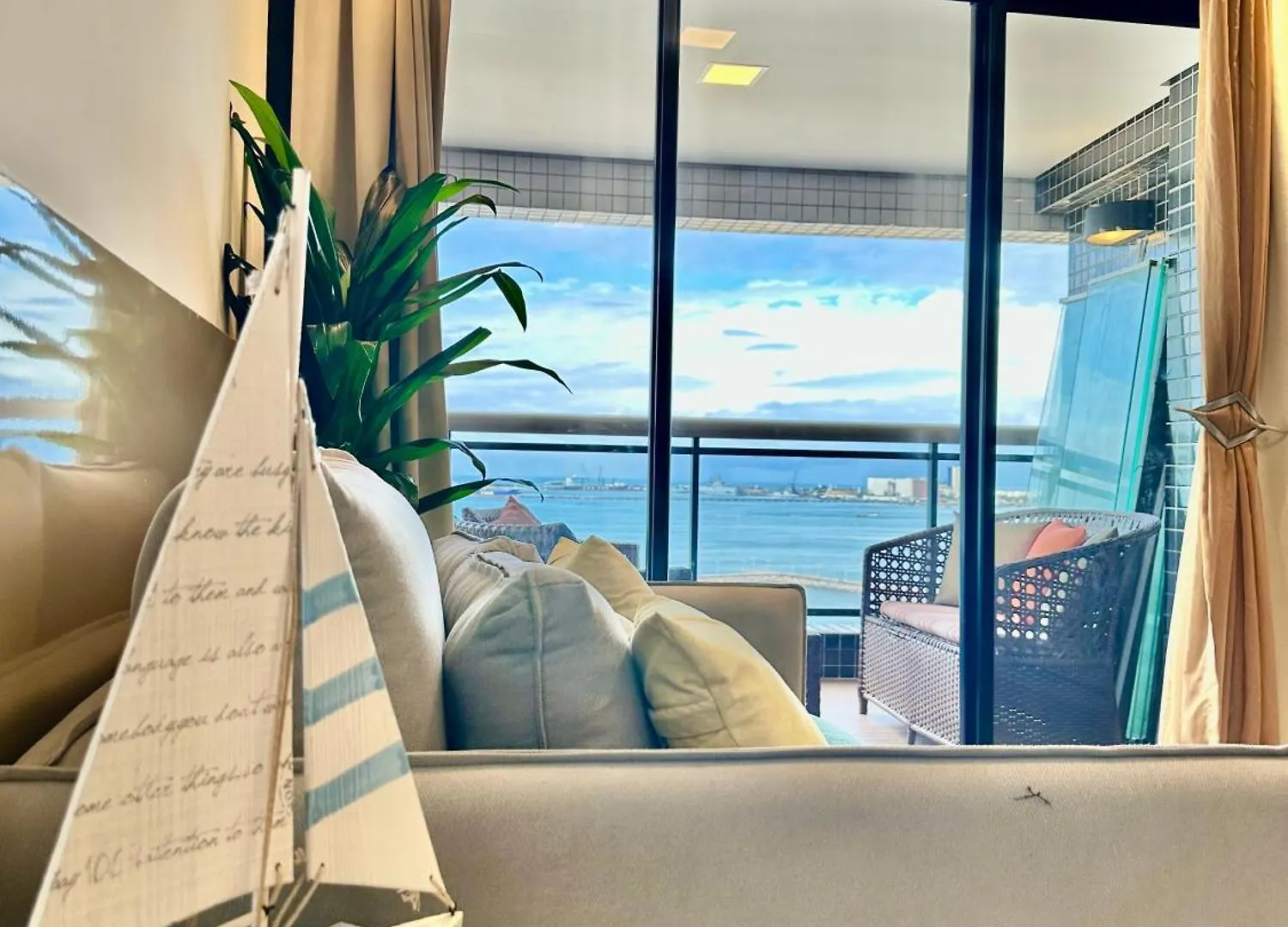 Ed Landscape Apt Luxo De 2 Quartos Frente Mar 포르탈레자 아파트