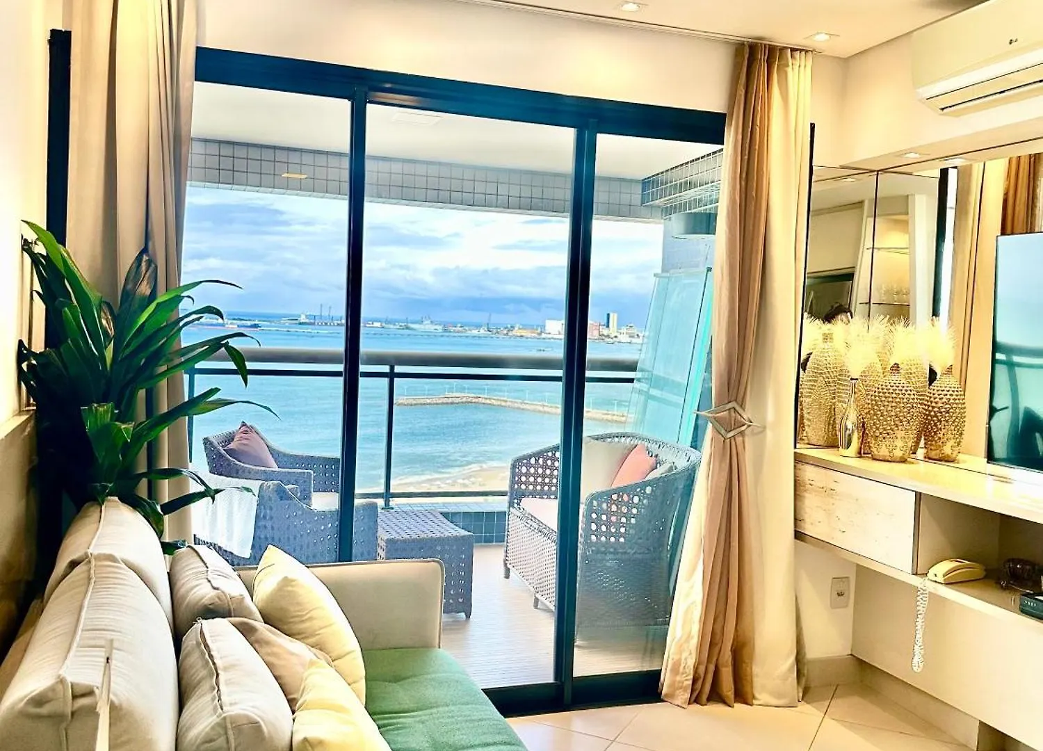 Ed Landscape Apt Luxo De 2 Quartos Frente Mar 포르탈레자 아파트